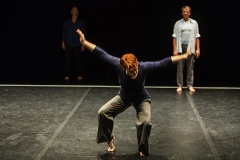 DIE METABOLISTEN - Stoff wechseln Preview |  Silke Z. resistdance | Alte Feuerwache

Künstlerische Leitung / Choreographie: Silke Z. in Zusammenarbeit mit den
Performern: Angus Balbernie, Lisa Kirsch, Marion Dieterle, Dong Uk Kim, Florian Patschovsky, Susanne Heck, Ulrike Lösch-Will, Charles Ripley, Caroline Simon, Gitta Roser, Malina Hoffmann, Josef Hofmann, Abine Leão Ka, Bettina Muckenhaupt
Lichtdesign: Ansgar Kluge
Sounddesign: André Zimmermann
Administration: Brita Keller
Management: Mechtild Tellmann
Koproduziert von: Tanz-und Theaterwerkstatt Ludwigsburg, DansBrabant (Tilburg)